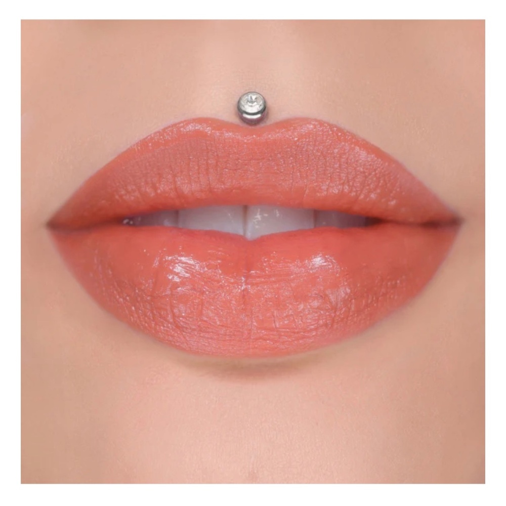 Camel Humps SHINY TRAP Lipstick Jeffree Star New in Box Toasty Peach creamy